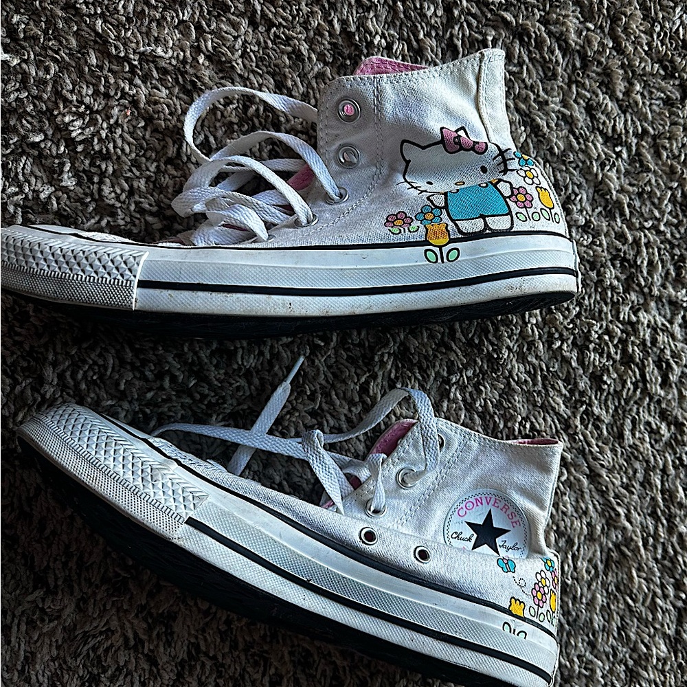 Hello kitty converse